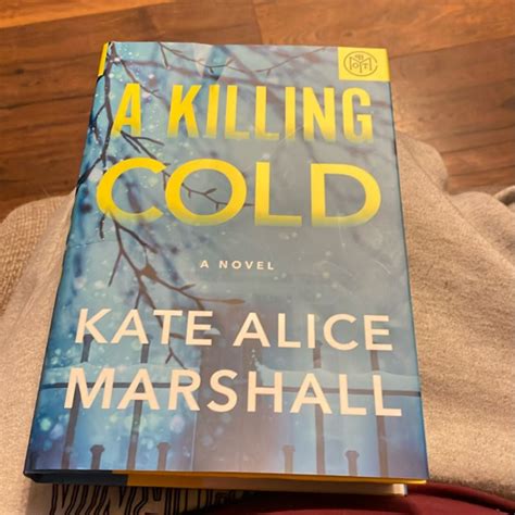 A Killing Cold by Kate Alice Marshall, Paperback | Pangobooks
