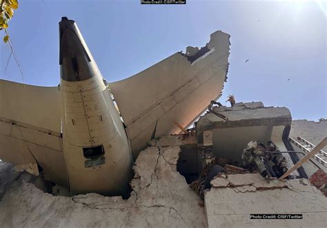 causes of air plane crash