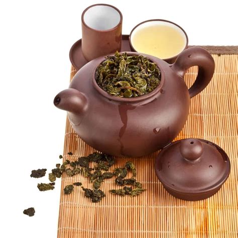 What Is Oolong Tea? - Brewed Leaf Love