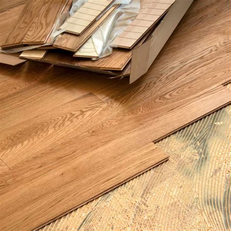 Which Direction to Lay Hardwood Flooring: Expert Tips & Tricks
