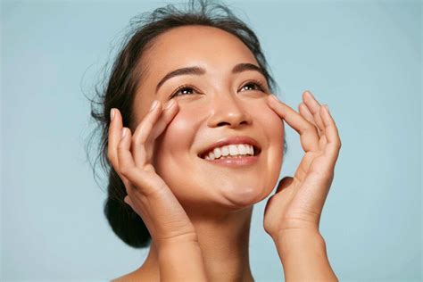 How to Get Glass Skin Naturally: A Comprehensive Guide - Reviva Labs