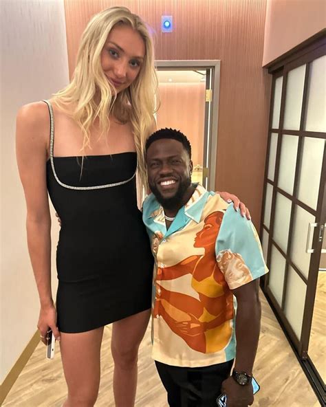 Kevin Hart una vez más se burla de sí mismo con una foto viral con la 'protegida' de Stephen ...