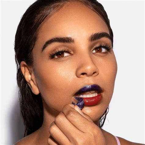 How Long Do You Leave Lip Stain On? A Complete Guide For Perfect, Long-Lasting Color - KABERRYFLS