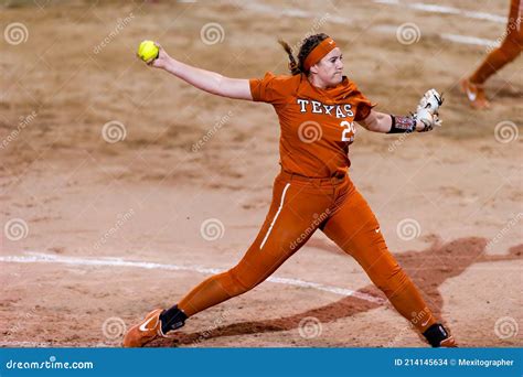 Women`s Softball - Texas Longhorns Versus Mexico National Team - Puerto ...