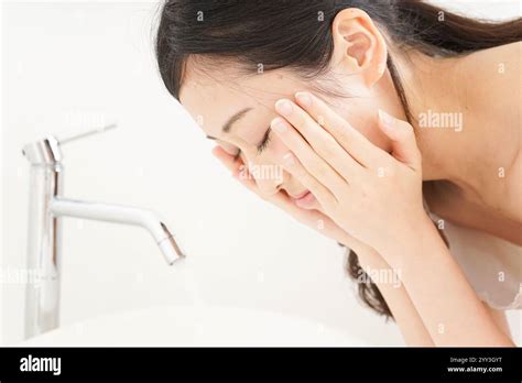 How to Get Rid of Bloodshot Eyes Fast: Quick Fixes & Long‑Term Relief ...