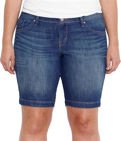 Levi's Women's Plus-Size Bermuda Short at Amazon Women’s Clothing store