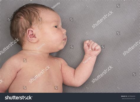 Newborn Baby Boy Clenched Fist Stock Photo 267956243 | Shutterstock