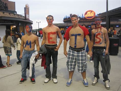 14 differences between Yankees fans and Mets fans in NYC