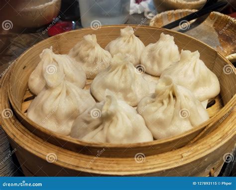 Little steamed buns stock image. Image of bamboo, region - 127893115