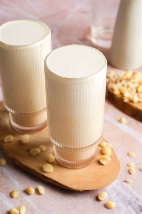 Homemade Creamy Macadamia Nut Milk - The All Natural Vegan
