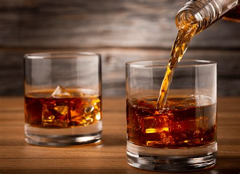 How to Drink Whiskey Properly - Banking+