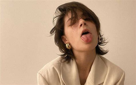 Inflamed Taste Buds: 8 Ways To Soothe Discomfort