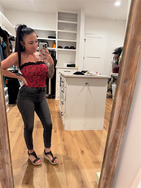 Chantel Cook | Having fun with @officiallyrileyrae 😜😜 | Instagram