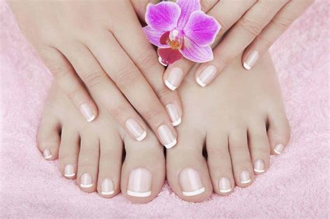 Pterygium Nail: Signs, Causes & Treatments - NailDesignCode