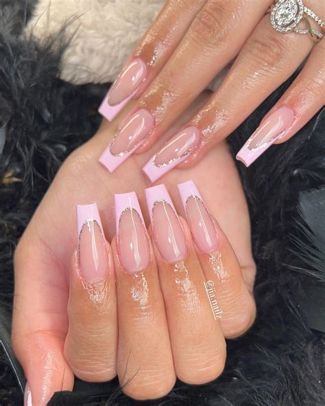 SNS Nails Vs Acrylics: Which is Best for You? – Lovely Nails And Spa