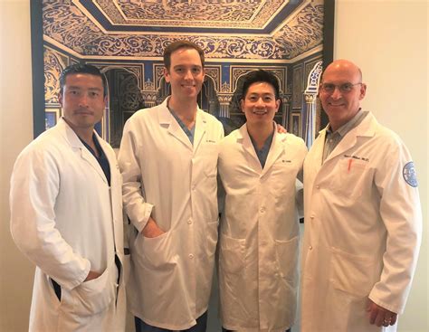 HSS doctors offer practical advice on reachin | EurekAlert!