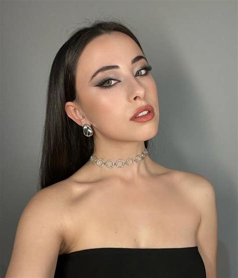 Quién es Ane Rot, la actriz que hace de Emilia Krawietz en Élite: biografía, carrera y fotos ...