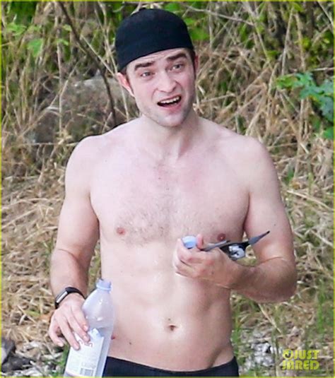 Robert Pattinson Bares Ripped Body While Shirtless in Antigua!: Photo ...