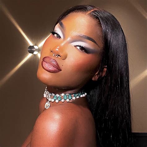 WAIT - Lyrics - Doechii (Feat. []) | LETRASBOOM.COM