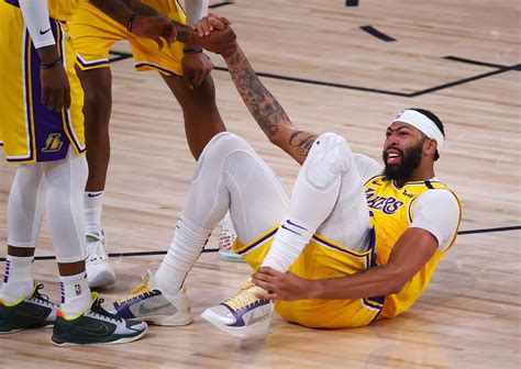 Los Angeles Lakers: How will Anthony Davis's injury impact Game 5?