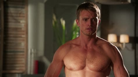 ausCAPS: Wilson Bethel shirtless in Hart Of Dixie 2-11 "Old Alabama"