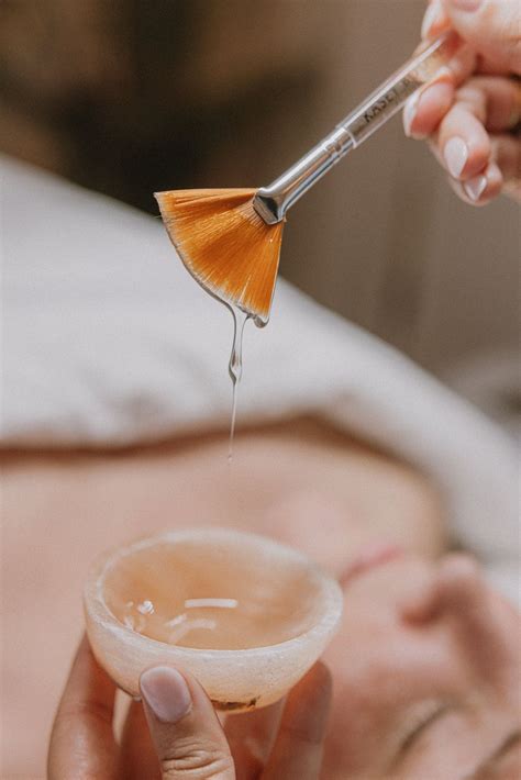 Pin by Anastasia Fasta photography 📷 on Laura session | Facial ...