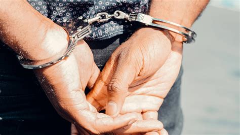 Horn Lake search warrant leads to Shelby County burglary arrest ...