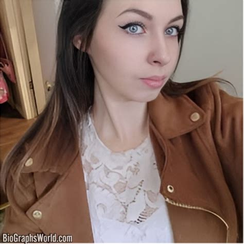 Dawn Willow: Age, Career, Family, Net Worth, Height Wiki 2024