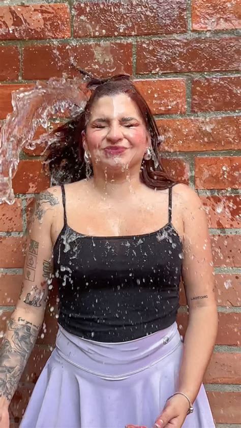 Marian Corrales | Ya no te ahogues en deudas, inténtalo en mis hist y después me agradeces 🤪😂 # ...