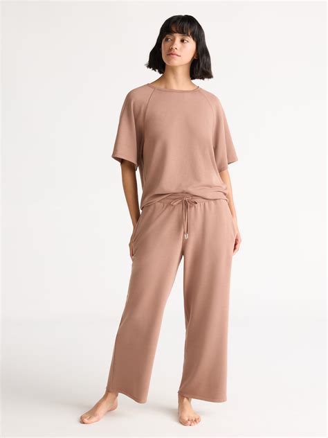 Joyspun Women's French Terry Short Sleeve Top and Capri Pants Pajama ...