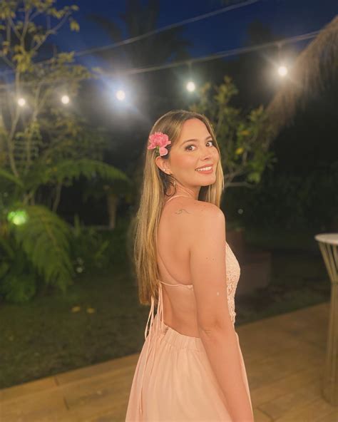 Luisa Zuluaga (@luizuluagag) • Instagram photos and videos