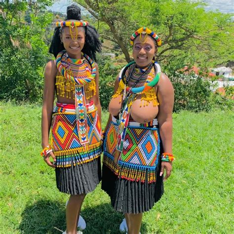 Side boob : r/zulu_maidens