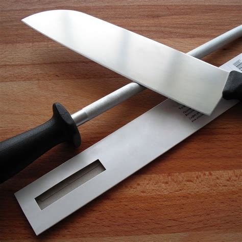 Sharpening A Knife Using A Steel at Jerome Henderson blog