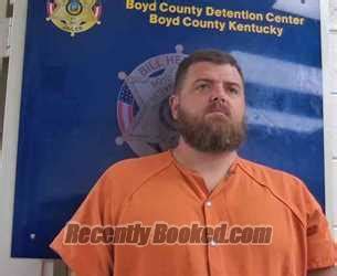 Recent Booking / Mugshot for JUSTIN DAVIS in Boyd County, Kentucky