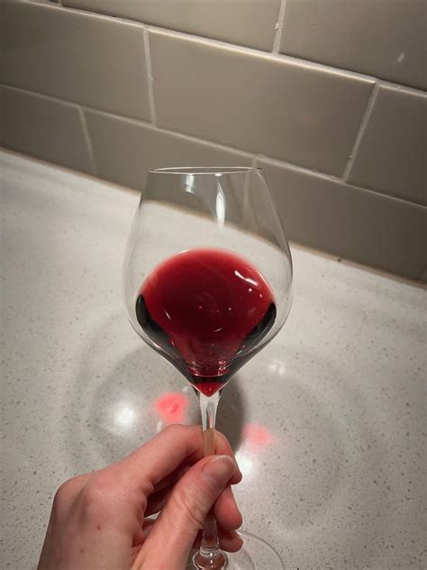 The Last of Us - Beaujolais Villages - Emma Dozen Grapes