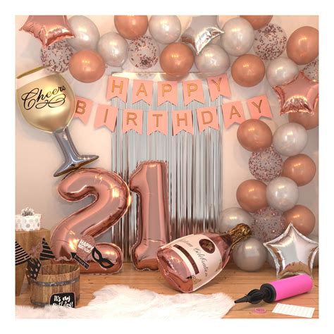 Throw a Bash 21st party decorations to remember forever