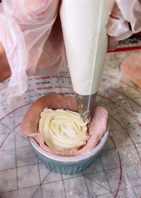 Gelatin Whipped Cream Recipe - whipped cream that doesn't melt