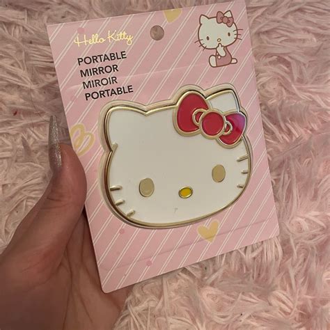 ONEDAYSALE! Hello kitty compact mirror | Hello kitty items, Hello kitty ...