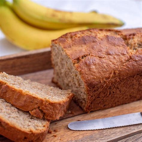 Healthy Low Calorie Moist Banana Bread | Tastelist.com.au