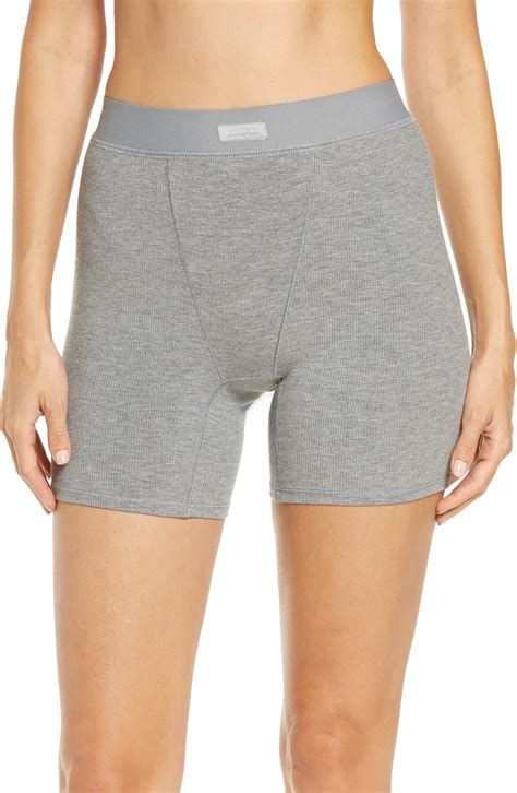 SKIMS Soft Lounge Rib Boxers | Nordstrom | Pajamas women, Plus size ...