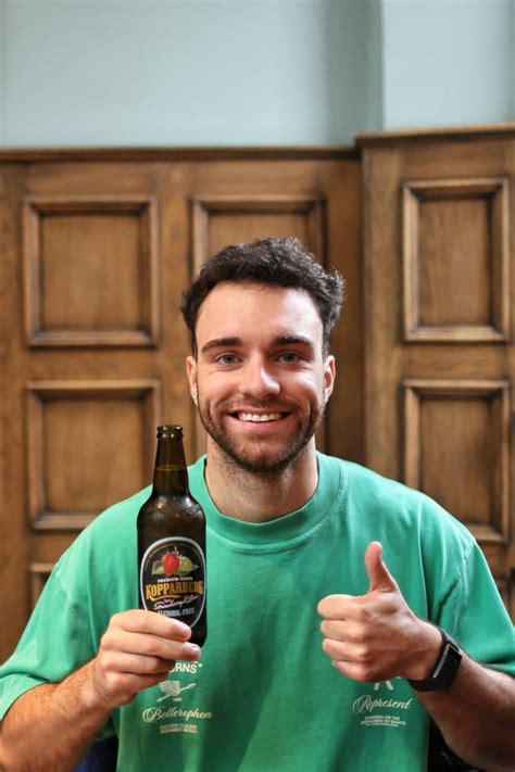 🎉 3 YEARS SOBER 🎉 Hey everyone! I've recently celebrated 3 years ...