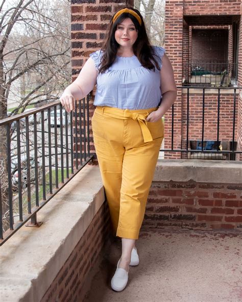 Plus Size Outfit Idea - Yellow pants and blue top | Plus size fashion ...