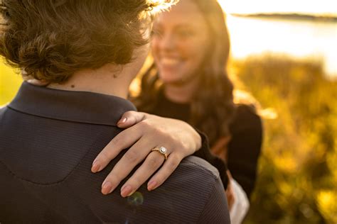 How to Pick the Perfect Engagement Ring Without Her Knowing - Sean True Photography