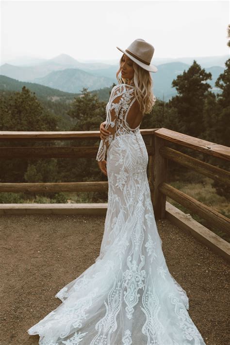 D3150- Essense of Australia | Western wedding dresses, Country style ...