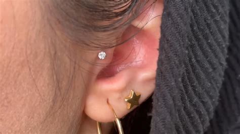 How to Heal Swollen, Painful & Infected Tragus Piercings Fast - Circle ...