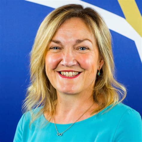 Mary LAWSON | Deakin University | Research profile