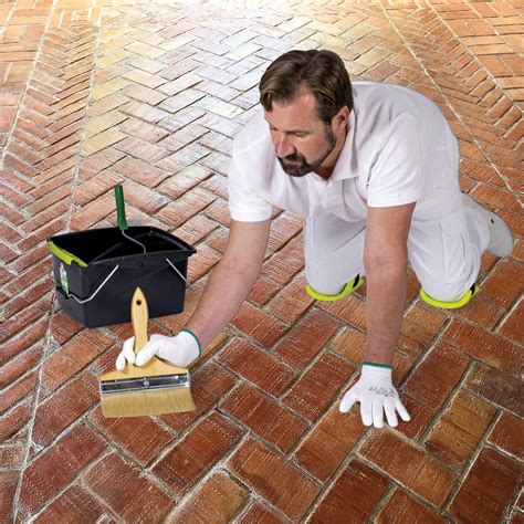 Cera noble liquida mate suelos terracota y cemento en interior MONESTIR ...