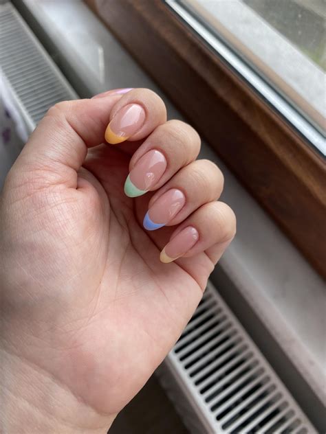 Colored french tips for the first time. Does it suit my hand? : r/Nails