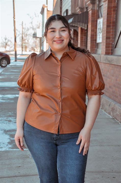 Puff Short Sleeve Pleather Top | Everyday fashion, Pleather, Easy wear