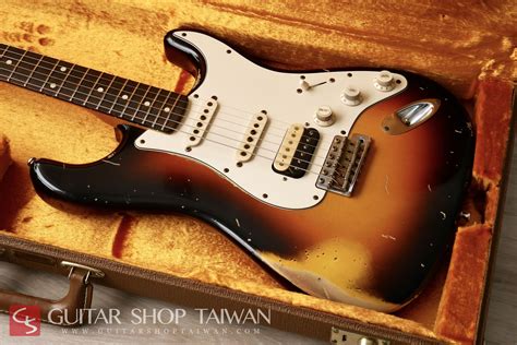 2009 Fender Custom Shop Masterbuilt by John Cruz 1961 Stratocaster Heavy Relic-Sunburst – Guitar ...